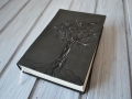 biblie piele copac.JPG