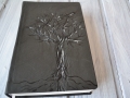 biblie piele copac1.JPG