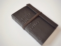 Biblie de piele neagra